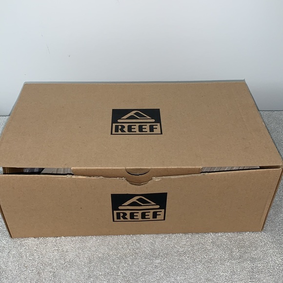 EUC Reef Cruiser Knit Sneakers Size 10 US in Gray. Very Comfortable - Picture 13 of 17